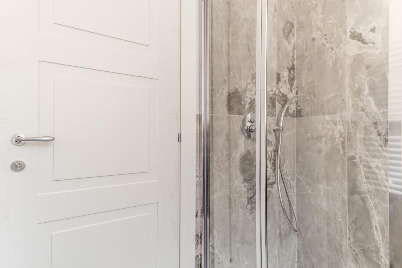 Apartment - Vittoria Palace Rom